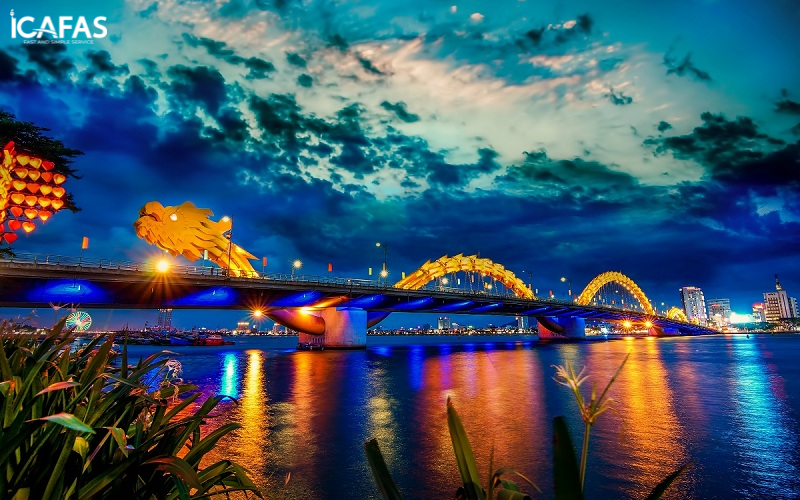 Gió biển thổi vào quanh năm giúp Đà Nẵng có không khí trong lành