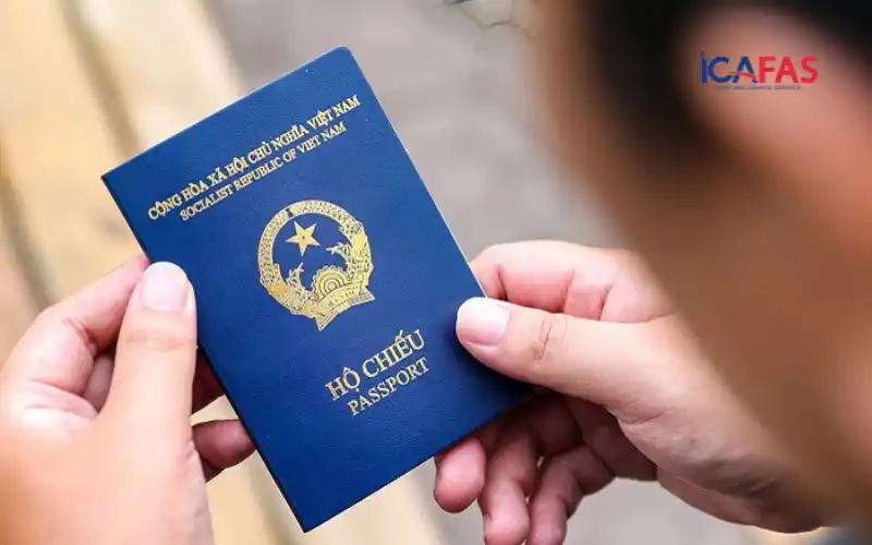 Song tịch Mỹ – Việt: nhập cảnh Việt Nam bằng passport Mỹ ở quá hạn có bị phạt